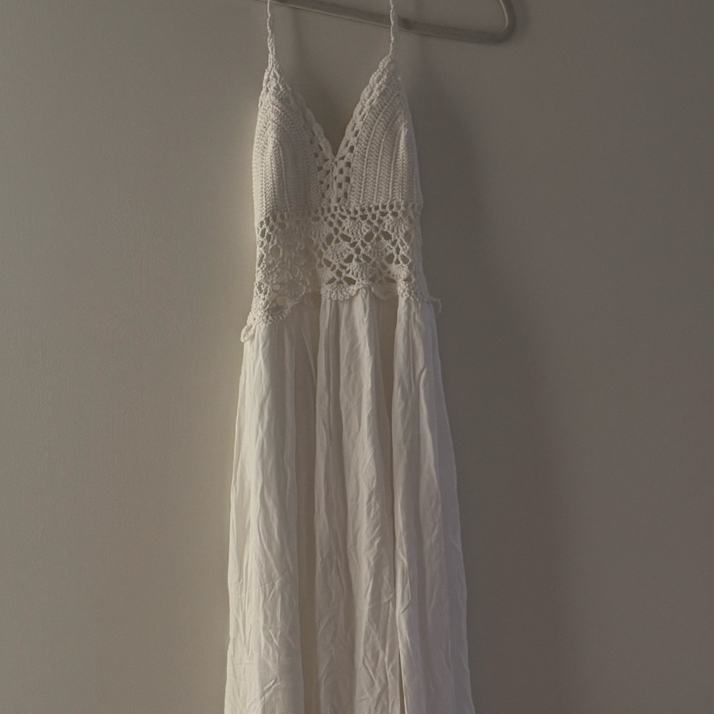 Chic Crochet Lace Maxi Dress